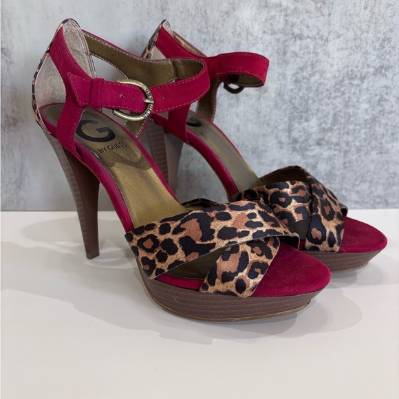 G by Guess Open Toe Red Suede and Leopard Print Heels Gold Buckle Size 6 - Picture 3 of 8